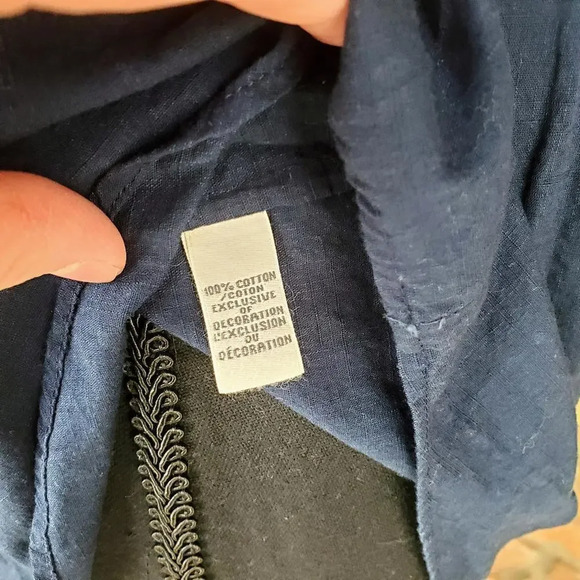 Abercrombie & Fitch Size Medium Women's Navy Blue Lace Top - Picture 3 of 11